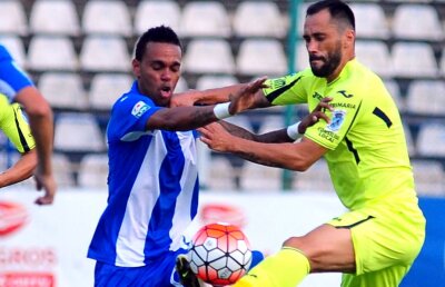 VIDEO Ziua senină a minții » CS U Craiova a doborât-o pe ASA, 2-1, scorul fiind blând cu ardelenii