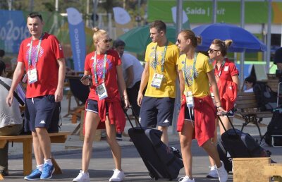 GALERIE FOTO Corespondență GSP din Rio »  Ce s-a văzut și ce nu s-a văzut la sosirea celei mai mari părți a delegației României la Rio » Declarații și culise