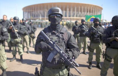 Jaf armat ca-n filme în Rio, lângă Satul Olimpic! Un diplomat a împuscat atacatorul: "A făcut niște mișcări de arte marțiale și l-a tras în mașină!"