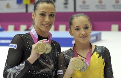 Larisa Iordache se apără, după ce a fost acuzată că a susținut-o pe Biles, în detrimentul lui Ponor: "Mi s-a părut normal să îi mulţumesc și să o apreciez pentru ceea ce face"