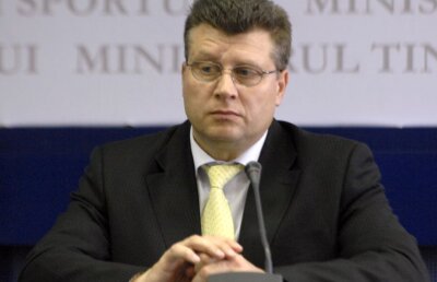 Alegeri la COSR: 15 noiembrie » Președintele FR de Haltere, Nicu Vlad, va îndeplini funcția de președinte interimar al forului olimpic român după demisia lui Alin Petrache