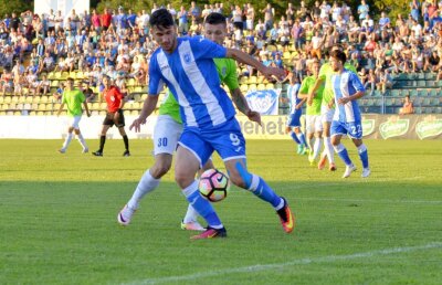 VIDEO CFR Cluj a smuls un punct împotriva Craiovei » Ardelenii au jucat trei sferturi din meci cu un om în minus