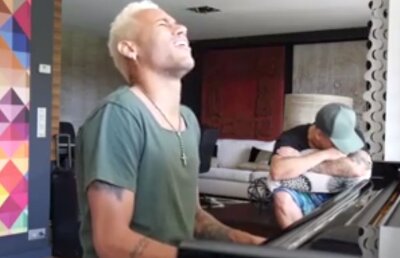 VIDEO Neymar s-a lansat în muzică și și-a filmat prima piesă! Are voce atacantul Barcelonei? :)