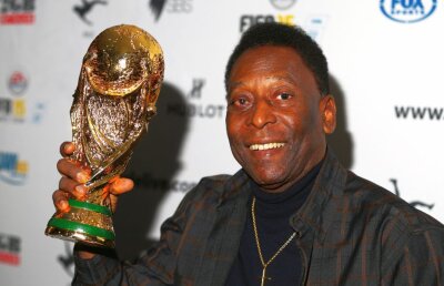 Messi sau Ronaldo? Pe cine vede Pele mai bun: "Este mult mai constant!"