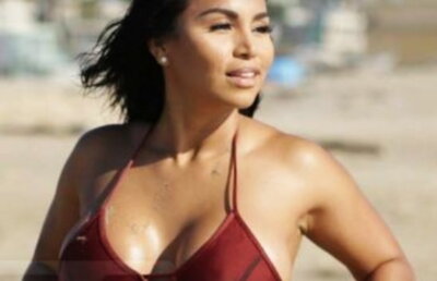 GALERIE FOTO » Apariție exotică la plajă! Dolly Castro a incendiat plaja