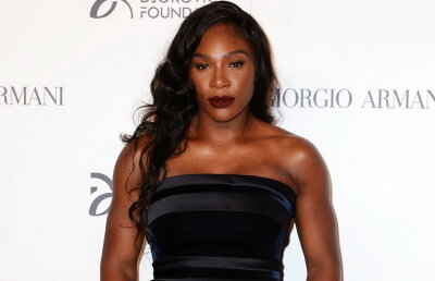 FOTO » Serena Williams, apariţie superbă la o gală de caritate