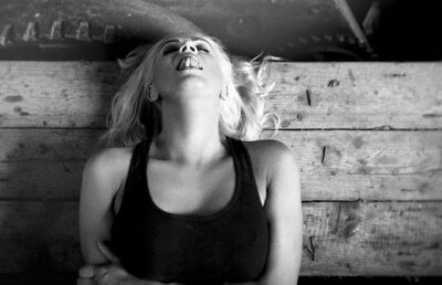 10 imagini controversate. Cum arată 10 femei EXACT în momentul când au orgasm