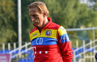 Probleme pentru Daum înainte de dubla cu Armenia și Kazahstan! Un jucător anunțat titular a venit cu două bandaje și nu a terminat antrenamentul