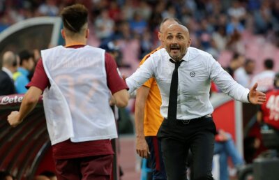 Unei legende a fotbalului italian i s-a ridicat un sanctuar în restaurantul lui Spalletti