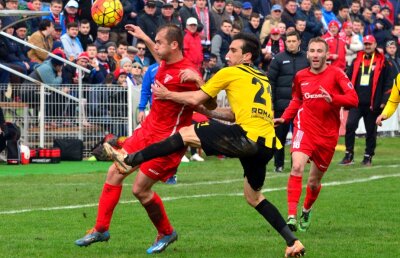 6 goluri în două meciuri din Liga a 2-a » Spectacol la partida dintre UTA și Academica