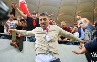 Dinamo vinde bilete pentru derby-ul cu Steaua » Dănciulescu și un campion mondial vor fi prezenți mâine la casa de bilete