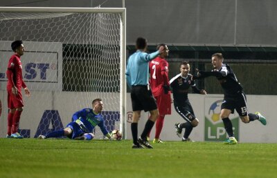 VIDEO+FOTO Calificare-șampanie » Dinamo a răpus Astra, 5-2, după un meci entuziasmant, capodopera sezonului! Bonus: Derby de România și-n semifinalele Cupei Ligii