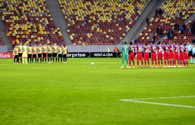 VIDEO+FOTO Trei momente speciale în startul partidei dintre Steaua și Osmanlispor