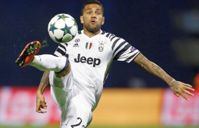Și învinși, și loviți » KO la Genoa, Juve umple și infirmeria! Dani Alves are fractură