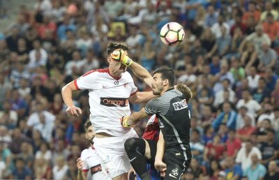 Derby de România în cifre » Partea a VII-a » Emoții pentru dinamoviști! Capitolul la care "câinii" sunt egalii celor de la ASA! Steaua, cele mai multe meciuri fără gol primit