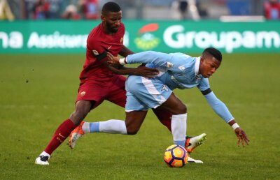 Scandal rasist in derby-ul Romei! Atac violent: ''Vindea șosete în Stuttgart''