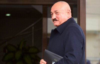#mergemdupasistem Universitatea ”Titu Maiorescu” anunță că-l dă afară pe Secureanu! Urs: ”Nu venea la cursuri, am început demersurile de cîteva săptămîni”