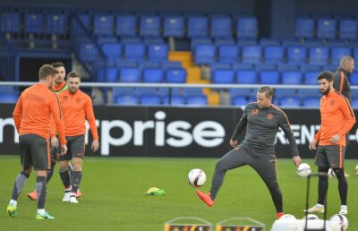 FOTO Steliștii au efectuat antrenamentul oficial înaintea duelului decisiv cu Villarreal » Reghecampf a fost în formă mare 