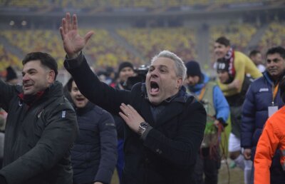 VIDEO Gest golănesc al lui Șumudică  » A înjurat Steaua la plecarea de la stadion!