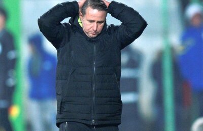 Așa ceva nu există nicăieri în Europa! » Cum strică Reghecampf atmosfera în vestiar. Ar trebui demis? 