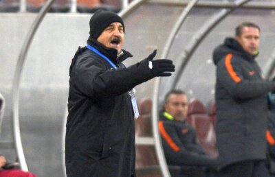 FOTO Moment antologic cu Ionuț Popa la finalul partidei cu Steaua » Cum a apărut la interviuri