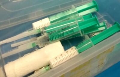 #mergemdupasistem » Filmări care arată cum pacienților operați la Spitalul de Arși li se administrează resturi de substanțe anestezice folosite la alți bolnavi și păstrate în seringi!