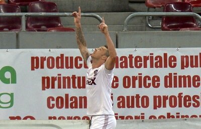 Profită de plecarea lui Llullaku » Cote uriașe pentru golgeterul Ligii 1