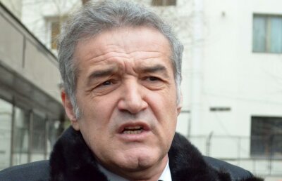 Întors din drum? Ce variante are una dintre țintele Stelei din această iarnă: "I-am făcut o propunere"