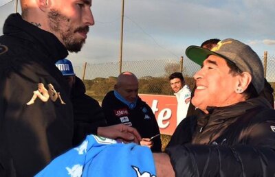 Diego a declanșat nebunia la Napoli: Chiricheș a fost singurul care a ratat vizita lui Maradona