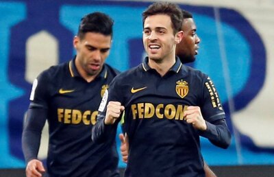 Manchester United și Barcelona se bat pentru doi jucători de top » Îi ia fața Jose Mourinho lui Luis Enrique?