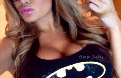 FOTO Muza fitnessului a strâns 6 milioane de urmăritori pe Instagram » Formele ei sunt atât de ISPITITOARE încât răutăcioșii dau vina pe Photoshop :)  