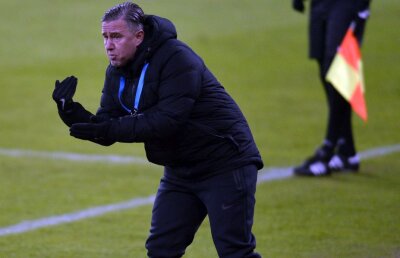 Un fost antrenor al Stelei a găsit greșeala din tactica lui Reghe: "Joacă haotic! Se vede că acolo e problema"