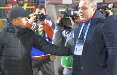Alianță nefirească » Șumudică și Anamaria și-au dat mâna împotriva inamicului comun: "Toți experții de care n-a auzit nimeni"