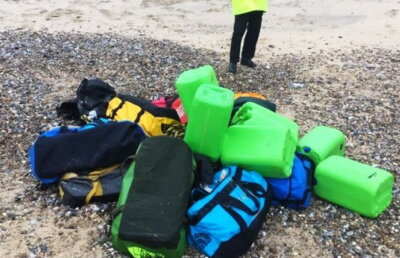 Cocaină în valoare de 60 de milioane de euro, găsită pe două plaje din Norfolk