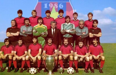 Mesajul unei legende a Stelei după anunțul lui Becali: "Nu lasați echipa să moară că murim și noi, cei care am făcut istorie!"