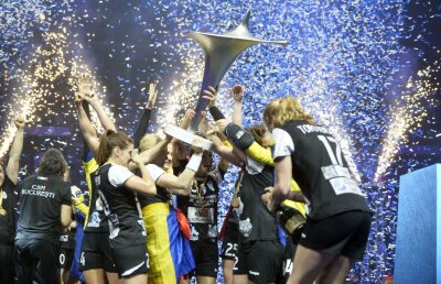 Neagu revine în România, la CSM București, dar nu poate contribui la apărarea trofeului Ligii