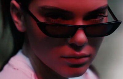 FOTO » A coborât din mașină, iar bărbații au amuțit complet. Kylie Jenner e demențială!