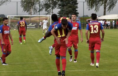 EXCLUSIV Impresarul unui jucător de la Steaua: "Dacă era la Viitorul, Hagi îl făcea să valoreze milioane". Fotbalistul poate pleca la vară