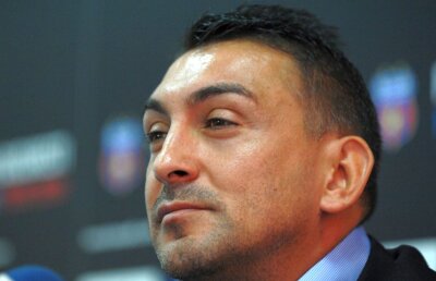 Ilie Dumitrescu taxează idea lui Reghe din meciul cu Dinamo: "Nu înțeleg de ce face asta"