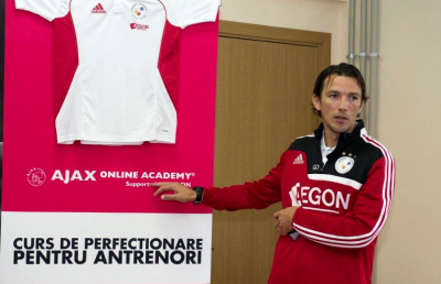 George Ogăraru organizează la Academia Ajax un curs de perfecționare pentru antrenorii români » Vezi cum te poți înscrie