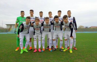 Viitorul a umilit Steaua » Trupa lui Hagi i-a distrus pe roș-albaștri la juniori