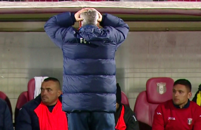 FOTO Intervenție extraordinară în partida dintre Astra și CS U Craiova » Șumudică și-a pus mâinile în cap!