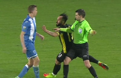 FOTO Astra putea termina meciul cu CSU Craiova cu un om în minus! Hațegan nu i-a dat cartonașul roșu lui Morais