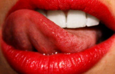 Bărbaţii au toate motivele să fie fericiţi » S-a inventat sexul oral prin telefon