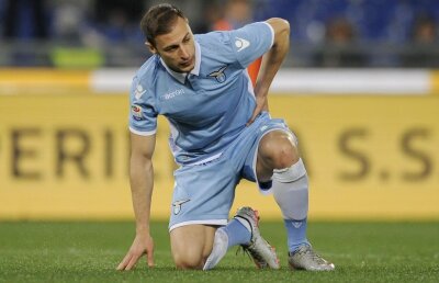 Radu, rupt! Fundașul lui Lazio n-a terminat pe teren meciul cu Torino, 3-1