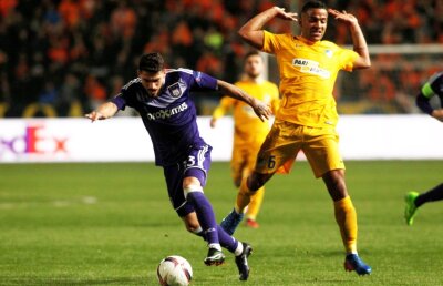 Dezvăluiri despre situația lui Stanciu » Ce probleme are mijlocaşul lui Anderlecht: "E tânăr şi sensibil"