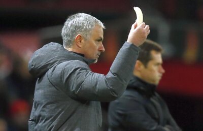 FOTO Mourinho explică gestul văzut rar pe un teren de fotbal, din meciul cu Rostov