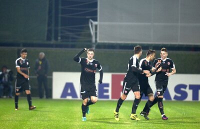 L-a trecut Contra pe linie moartă? Dinamovistul care nu mai prinde lotul primei echipe, dar face senzație la "satelit"