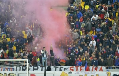 Penibil de-a dreptul! Galeria Stelei, gest disperat înaintea meciului cu Dinamo