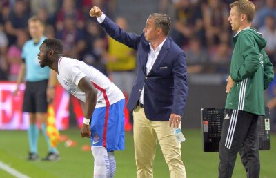 Și Reghecampf a avut cazuri de indisciplină la Steaua: "I-am trimis acasă" » Ce spune despre scandalul alcoolului în avion la U21